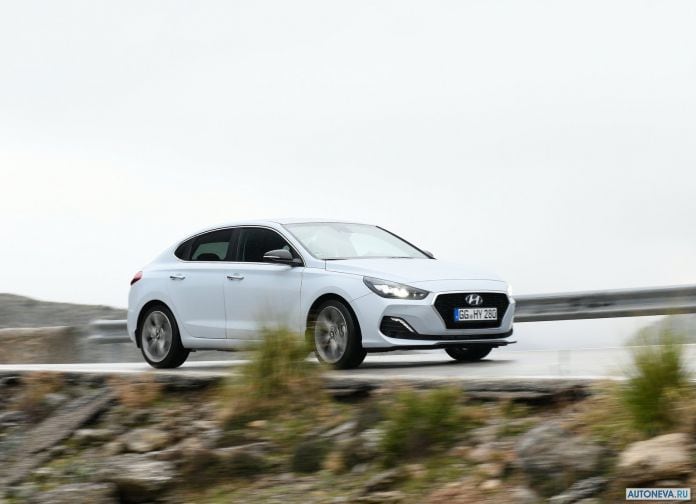 2018 Hyundai i30 Fastback - фотография 60 из 176 2018 Hyundai i30 Fastback - фотография 60 из 176