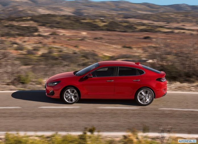 2018 Hyundai i30 Fastback - фотография 70 из 176 2018 Hyundai i30 Fastback - фотография 70 из 176