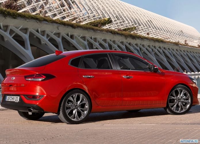 2018 Hyundai i30 Fastback - фотография 78 из 176 2018 Hyundai i30 Fastback - фотография 78 из 176