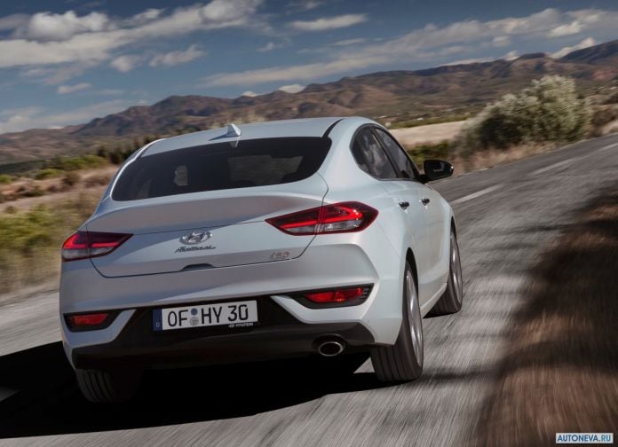 2018 Hyundai i30 Fastback - фотография 91 из 176 2018 Hyundai i30 Fastback - фотография 91 из 176