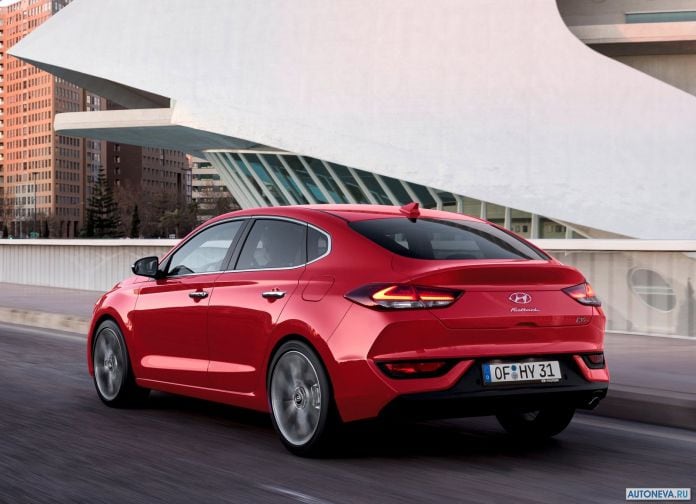 2018 Hyundai i30 Fastback - фотография 92 из 176 2018 Hyundai i30 Fastback - фотография 92 из 176