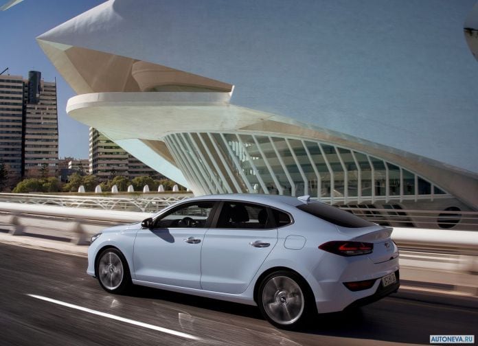 2018 Hyundai i30 Fastback - фотография 96 из 176 2018 Hyundai i30 Fastback - фотография 96 из 176