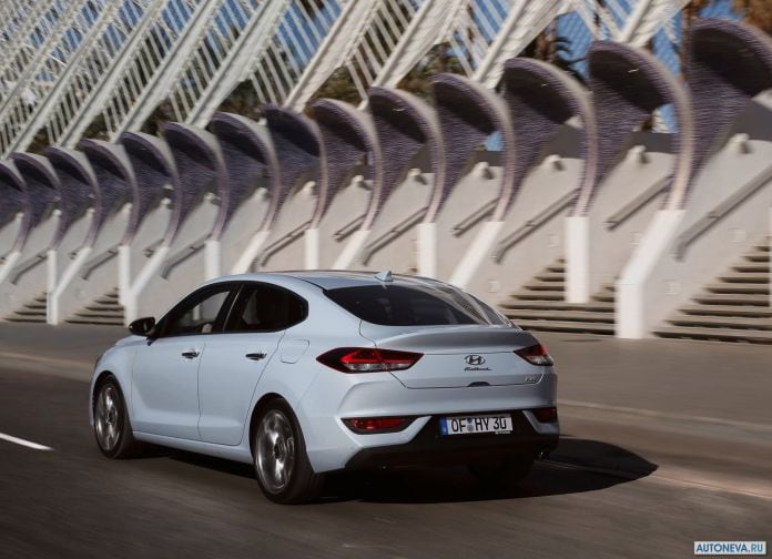2018 Hyundai i30 Fastback - фотография 98 из 176 2018 Hyundai i30 Fastback - фотография 98 из 176