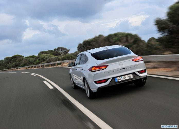 2018 Hyundai i30 Fastback - фотография 100 из 176 2018 Hyundai i30 Fastback - фотография 100 из 176