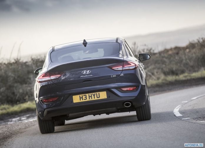 2018 Hyundai i30 Fastback - фотография 111 из 176 2018 Hyundai i30 Fastback - фотография 111 из 176