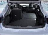 hyundai_2018_i30_fastback_144.jpg