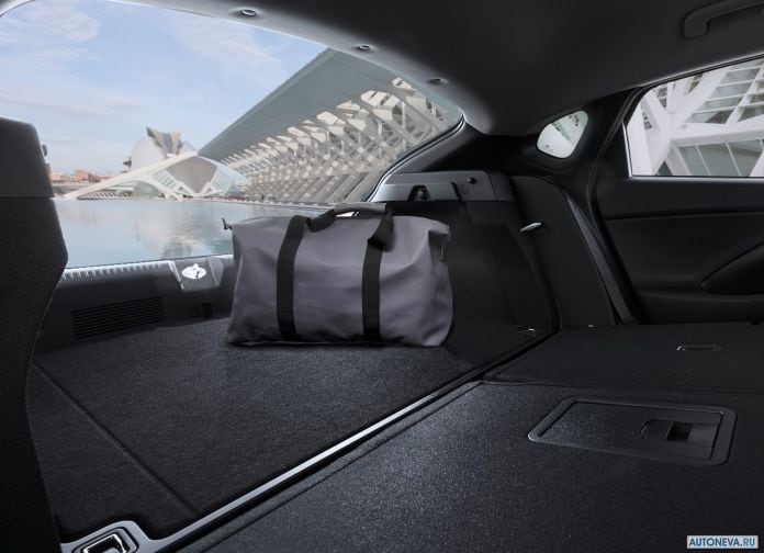 2018 Hyundai i30 Fastback - фотография 152 из 176 2018 Hyundai i30 Fastback - фотография 152 из 176