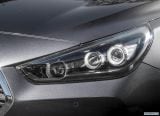 hyundai_2018_i30_fastback_157.jpg