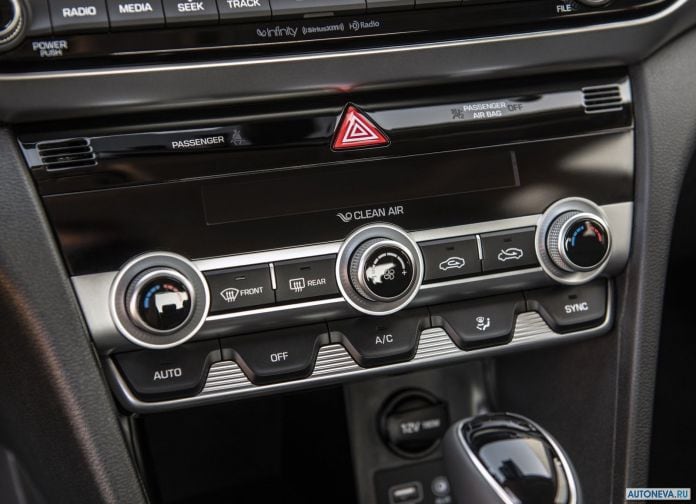 2019 Hyundai Elantra - фотография 19 из 46