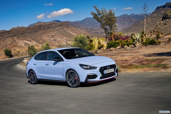 2019 Hyundai i30 Fastback N - фотография 14 из 40 2019 Hyundai i30 Fastback N - фотография 14 из 40