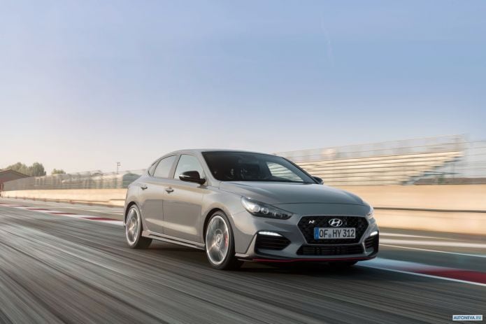 2019 Hyundai i30 Fastback N - фотография 16 из 40 2019 Hyundai i30 Fastback N - фотография 16 из 40