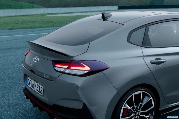 2019 Hyundai i30 Fastback N - фотография 37 из 40 2019 Hyundai i30 Fastback N - фотография 37 из 40