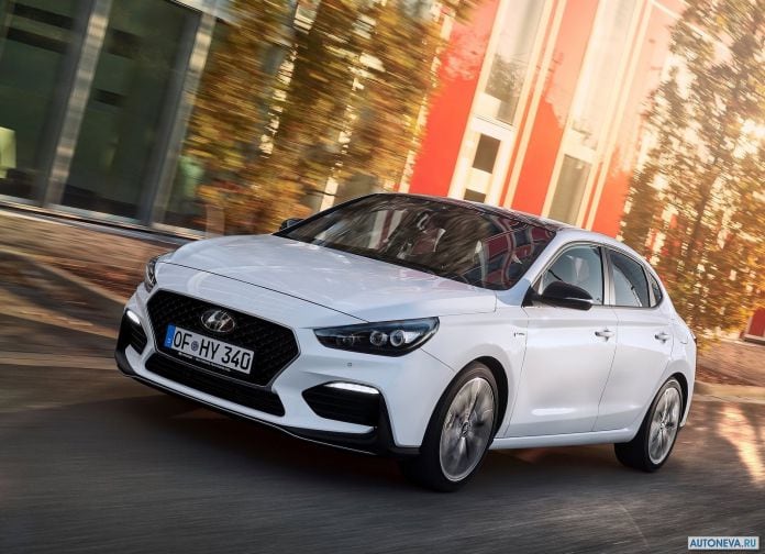 2019 Hyundai i30 Fastback N Line - фотография 2 из 22 2019 Hyundai i30 Fastback N Line - фотография 2 из 22