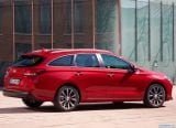hyundai_2019_i30_wagon_009.jpg