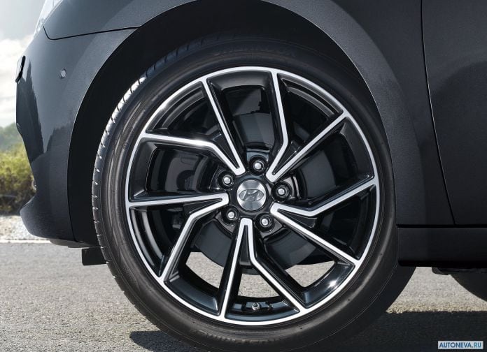 2019 Hyundai i40 Wagon - фотография 9 из 9 2019 Hyundai i40 Wagon - фотография 9 из 9