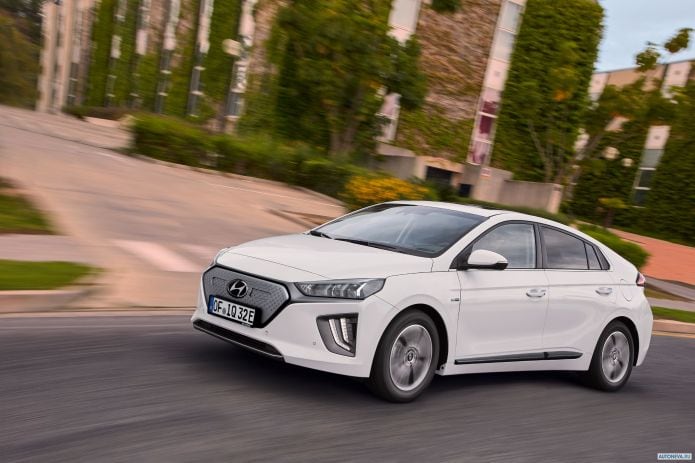 2020 Hyundai Ioniq Electric - фотография 5 из 29