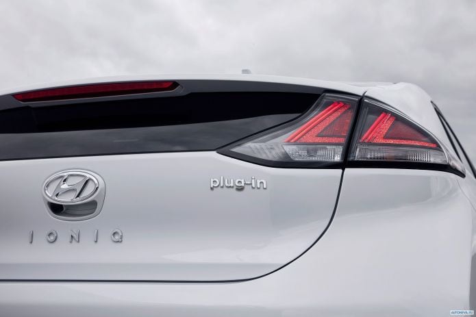 2020 Hyundai Ioniq - фотография 21 из 23 2020 Hyundai Ioniq - фотография 21 из 23