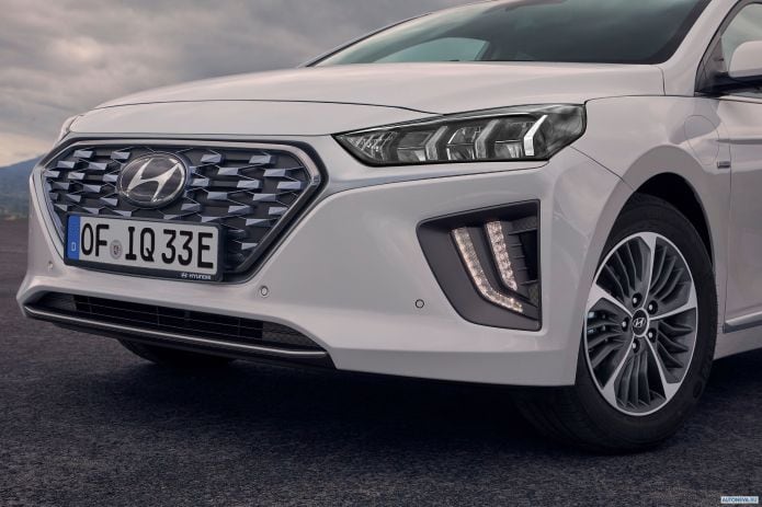 2020 Hyundai Ioniq - фотография 23 из 23