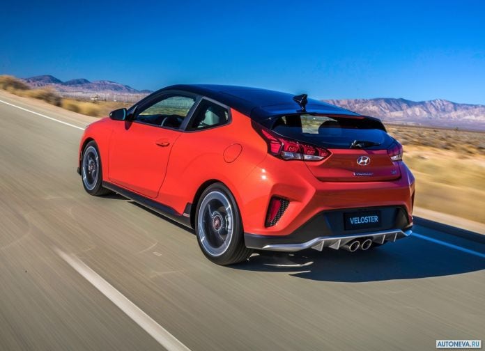 2019 Hyundai Veloster - фотография 17 из 76