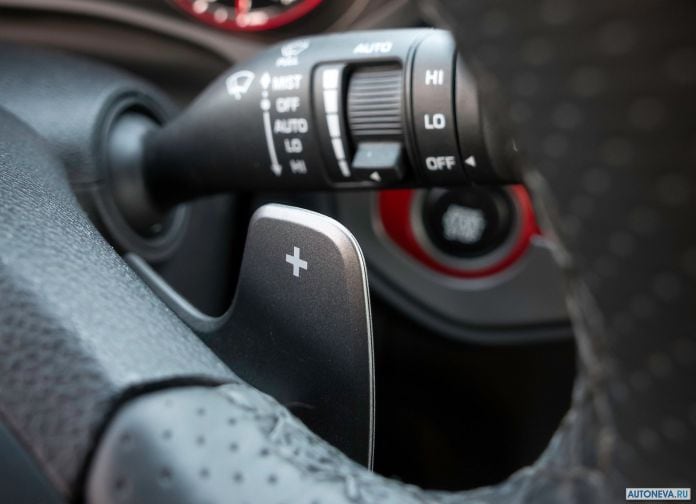 2019 Hyundai Veloster - фотография 30 из 76