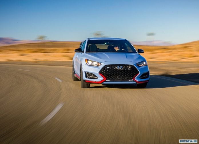 2019 Hyundai Veloster N - фотография 17 из 47