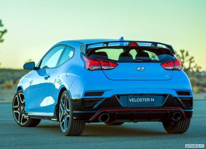 2019 Hyundai Veloster N - фотография 23 из 47