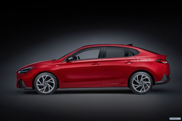 2020 Hyundai i30 Fastback N-line - фотография 4 из 6 2020 Hyundai i30 Fastback N-line - фотография 4 из 6