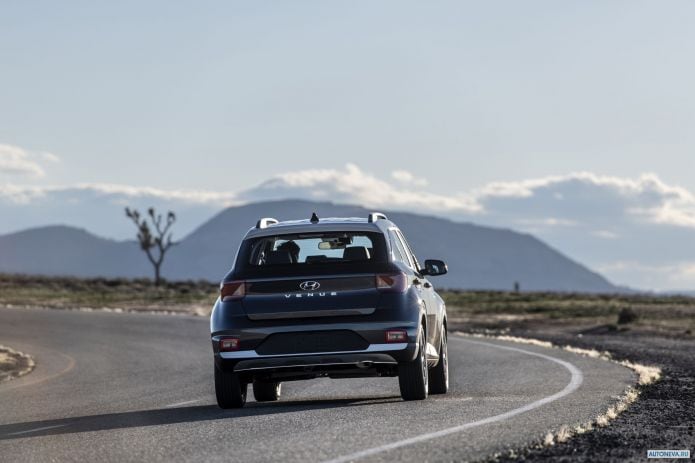 2020 Hyundai Venue - фотография 18 из 39