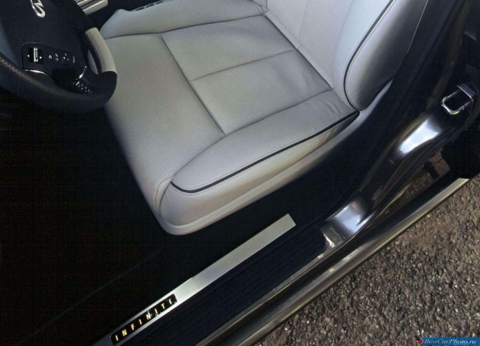 2004 Infiniti M45 Concept - фотография 25 из 30