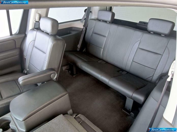 2004 Infiniti Qx56 - фотография 15 из 28