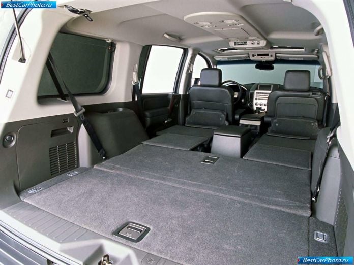 2004 Infiniti Qx56 - фотография 25 из 28