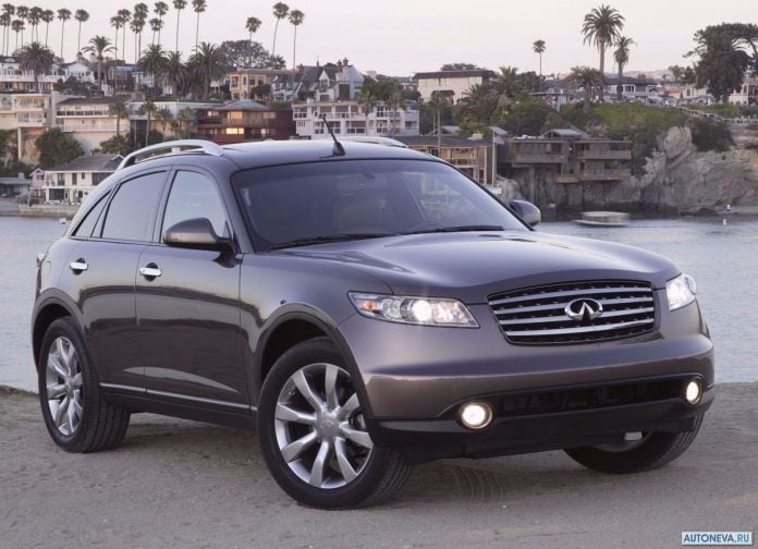 2005 Infiniti FX45 - фотография 2 из 13