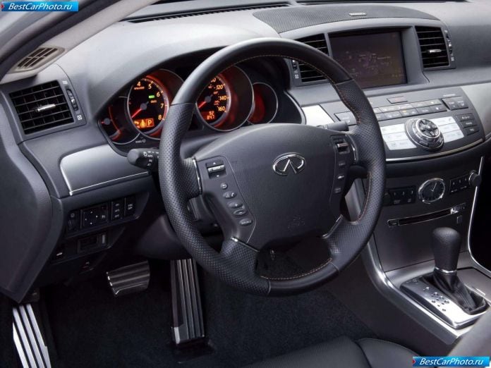 2006 Infiniti M35 - фотография 14 из 26