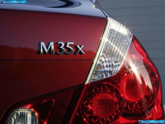 2006 Infiniti M35x - фотография 26 из 27