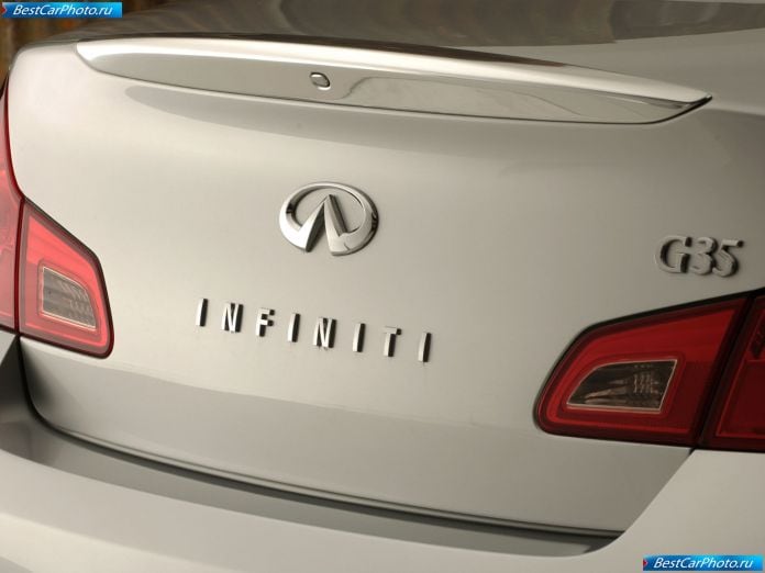 2007 Infiniti G35 Sedan - фотография 14 из 20
