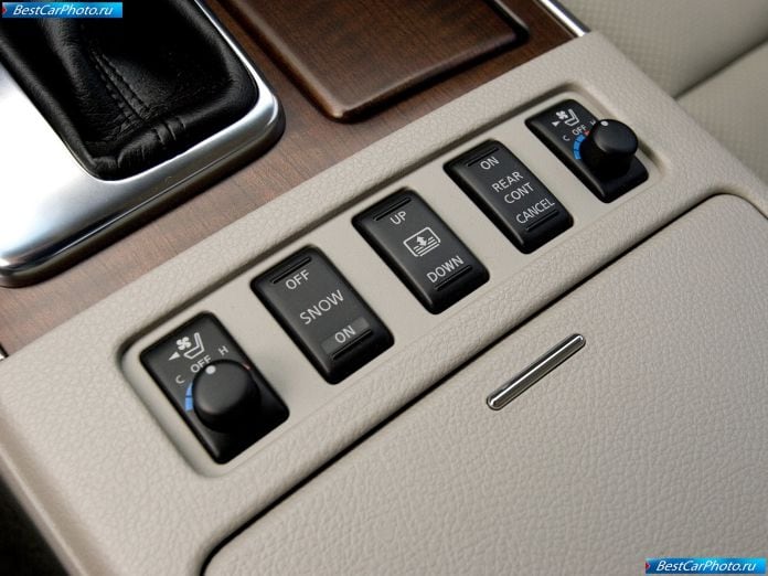2008 Infiniti M45x - фотография 6 из 8