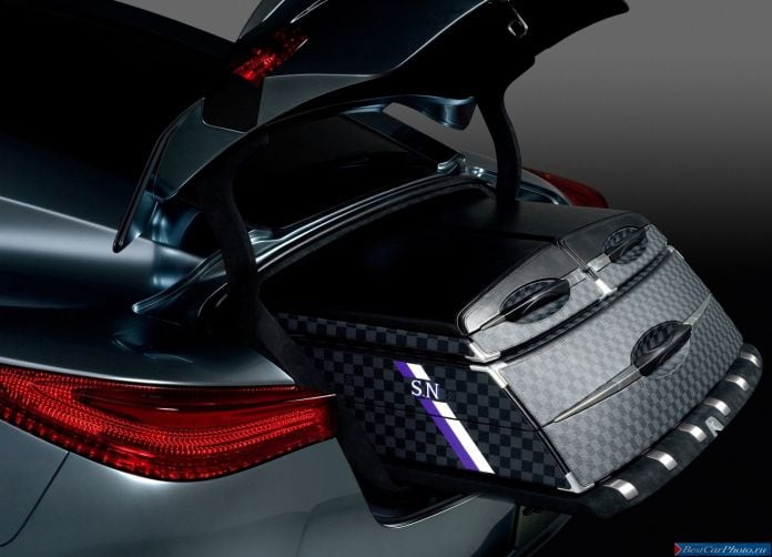 2009 Infiniti Essence Concept - фотография 35 из 40