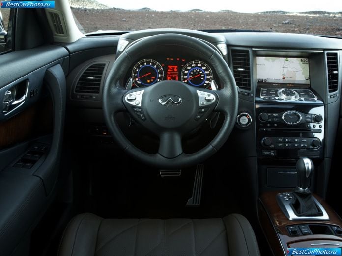 2009 Infiniti Fx35 - фотография 9 из 19