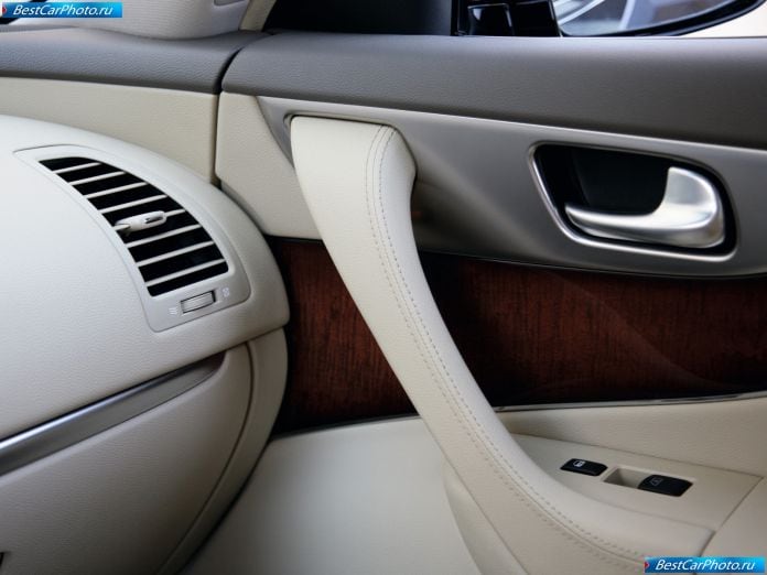2009 Infiniti Fx37 - фотография 23 из 30