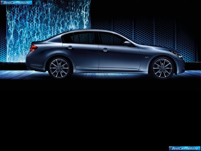 2009 Infiniti G37 - фотография 10 из 28