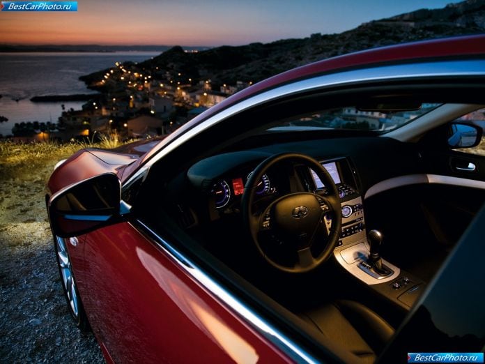 2009 Infiniti G37 - фотография 21 из 28