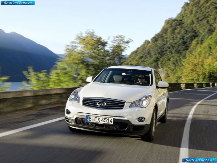 2011 Infiniti Ex30d - фотография 7 из 28