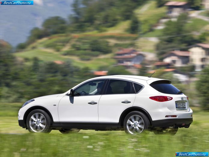 2011 Infiniti Ex30d - фотография 11 из 28