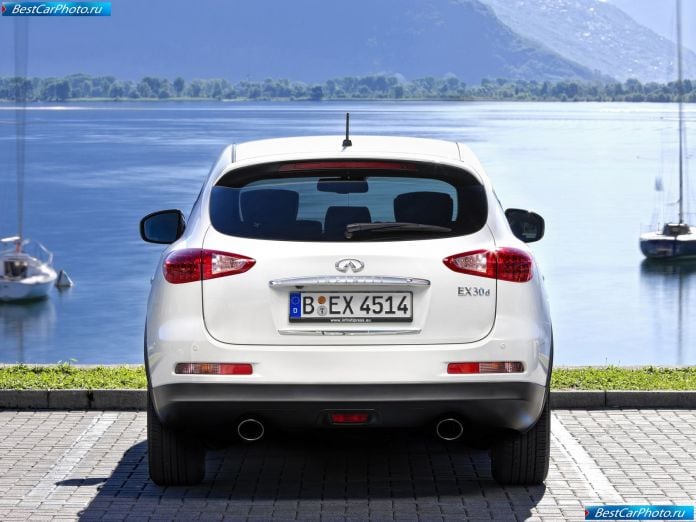 2011 Infiniti Ex30d - фотография 16 из 28
