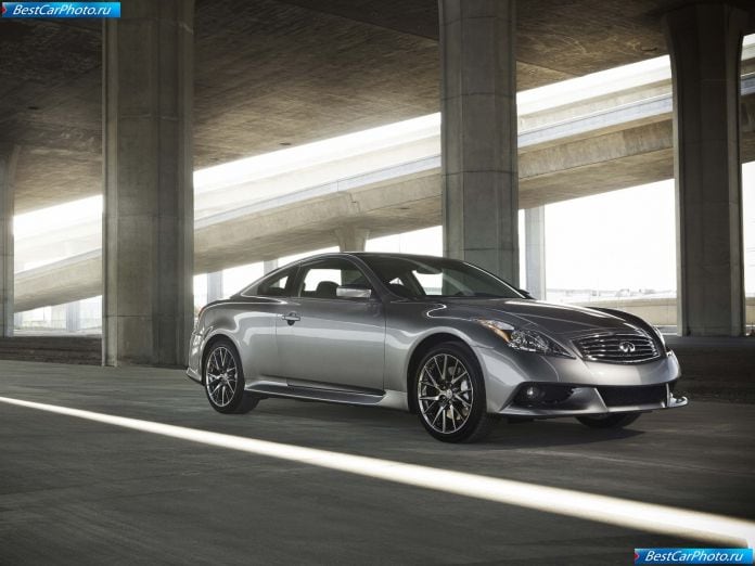 2011 Infiniti Ipl G Coupe - фотография 3 из 11