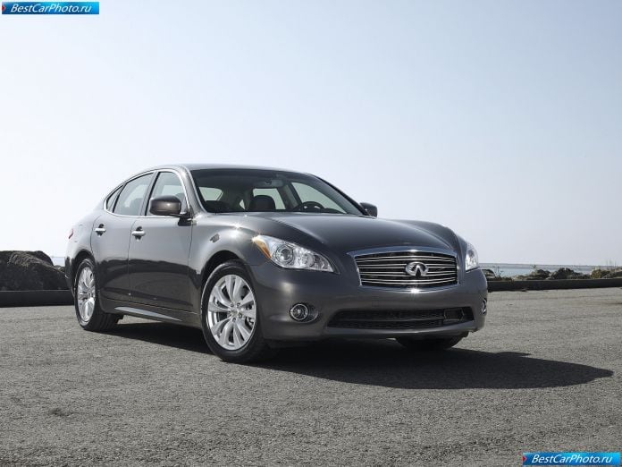 2011 Infiniti M - фотография 8 из 66
