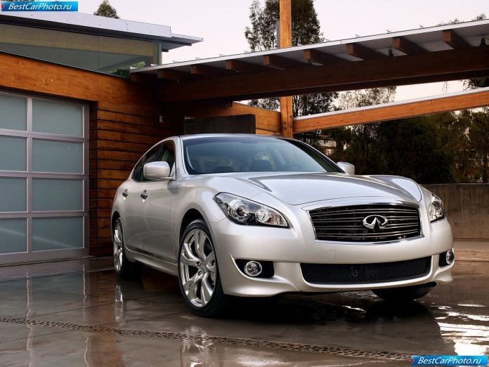2011 Infiniti M - фотография 12 из 66