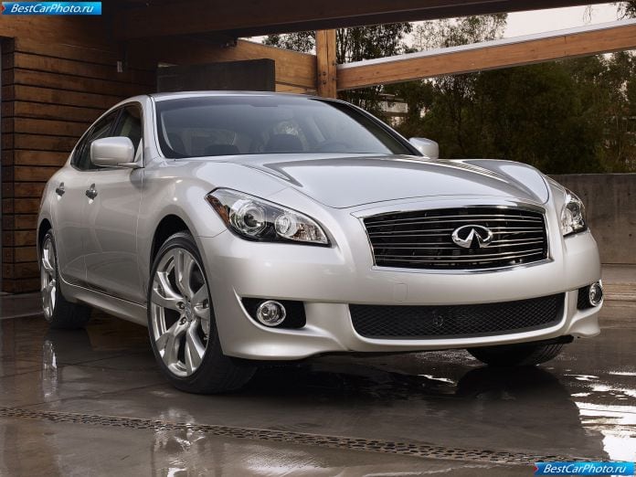 2011 Infiniti M - фотография 13 из 66