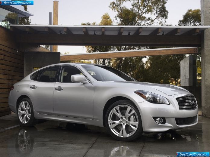 2011 Infiniti M - фотография 15 из 66