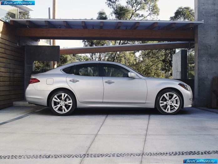 2011 Infiniti M - фотография 20 из 66